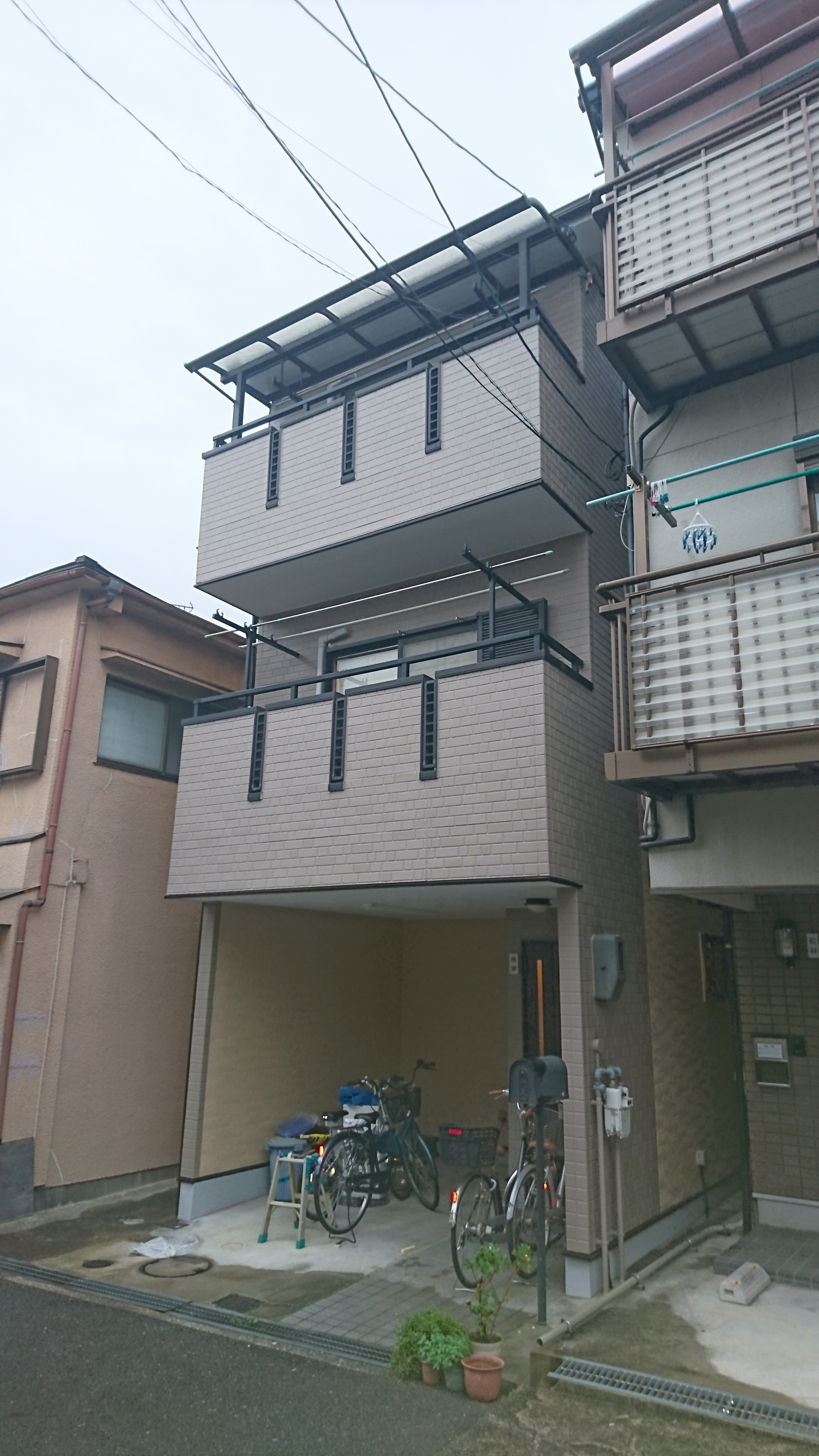 堺市東区Y様邸 屋根 外壁塗装及び防水工事-施工後