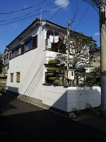 大阪市鶴見区M様邸 外壁塗装及び外塀杉皮張替え工事-施工後