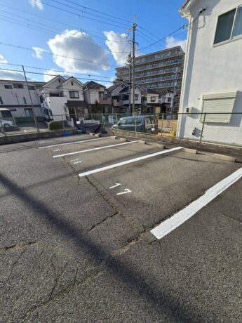 大阪府堺市南区Uガレージ様駐車場ライン引き工事-施工後