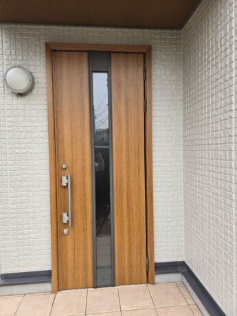 大阪府堺市南区Y様邸玄関化粧シート貼付工事「コスパ最強の、玄関再生術」-施工後