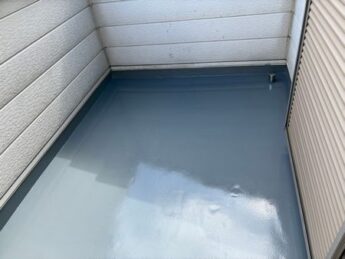 大阪府堺市南区中古物件雨漏り修繕工事「雨漏り解決率に自信。徹底した下地処理で、二度と漏らさない防水を」-施工後