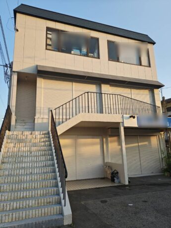 大阪府大阪狭山市Mビル様 外壁塗装工事「パッと明るく、心地よく。細部までこだわり抜いた職人の外壁塗装」-施工後