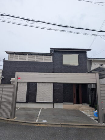 大阪府堺市中区A様邸外壁塗装工事「シックで洗練された佇まいへ。モダンな外壁塗装と付帯部リフレッシュ-施工後
