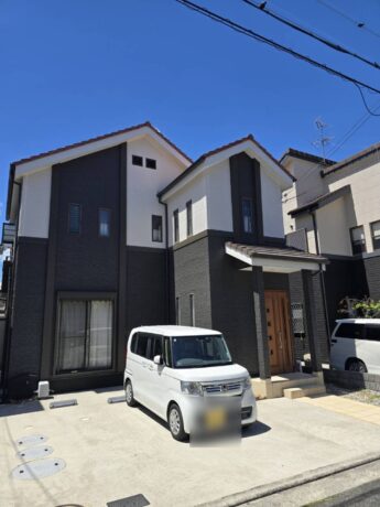 大阪府堺市南区M様邸 外壁塗装工事「コントラストで魅せる、ワンランク上の塗り替え」-施工後