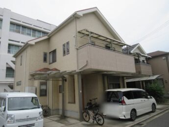 大阪府岸和田市O様邸 屋根 外壁塗装及び防水工事「10年後も美しい。落ち着きと重厚感を纏うモダンな装い。」-施工前